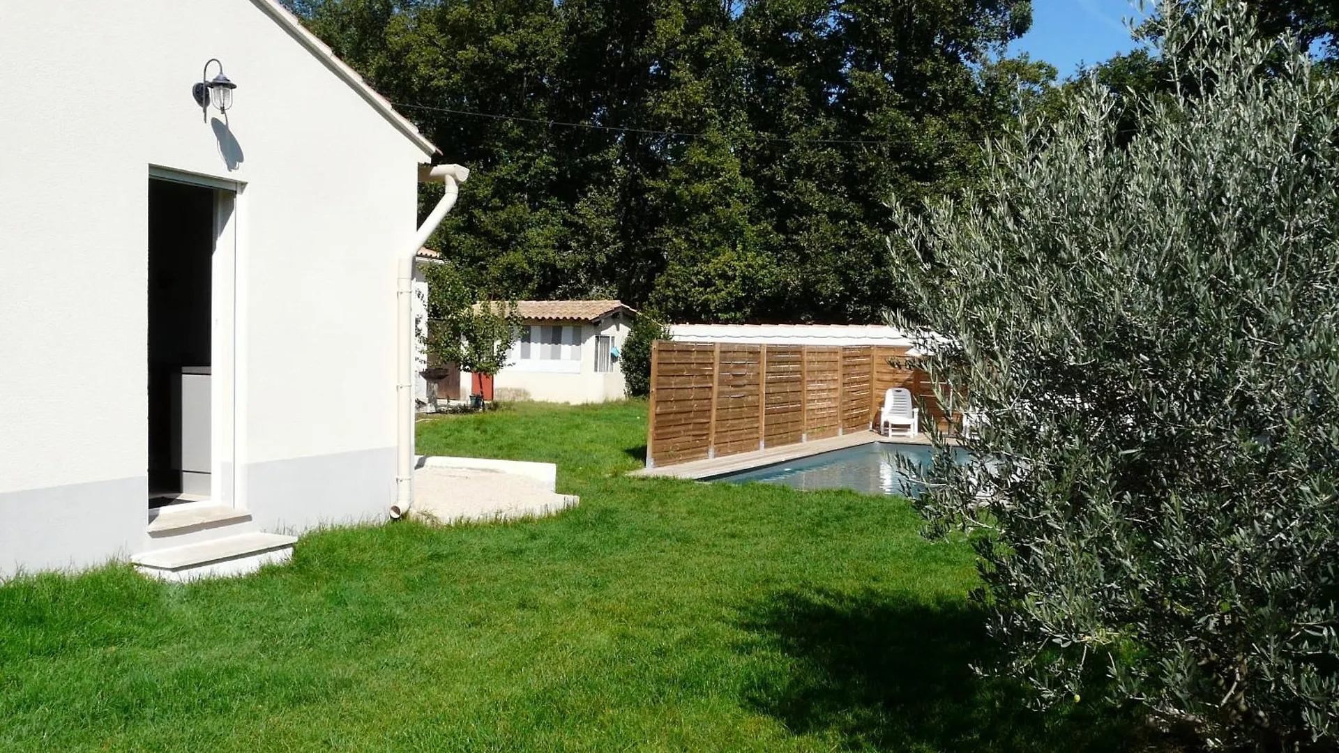 Nice House With Private-Pool Situated In The Heart Of The Luberon Maubec  0*, Maubec (Vaucluse)